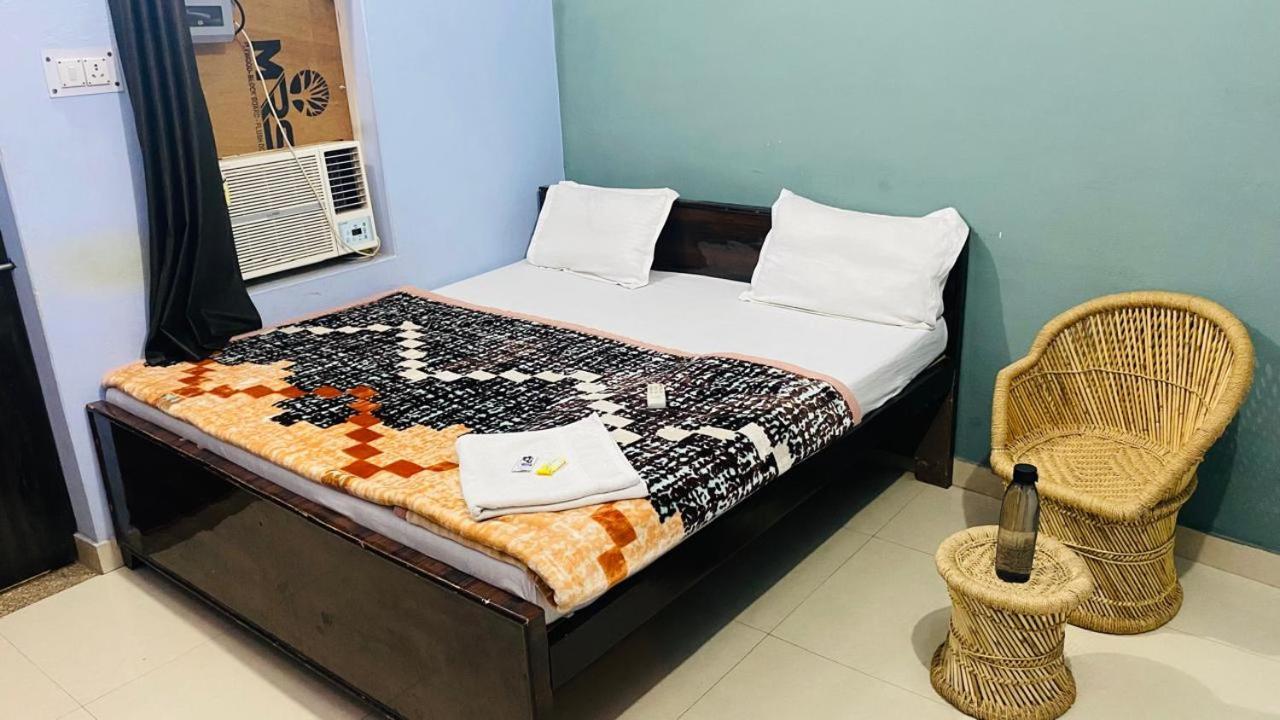 Ram Paying Guest House & Hostel Near By Krishna Janmabhoomi มถุรา ภายนอก รูปภาพ